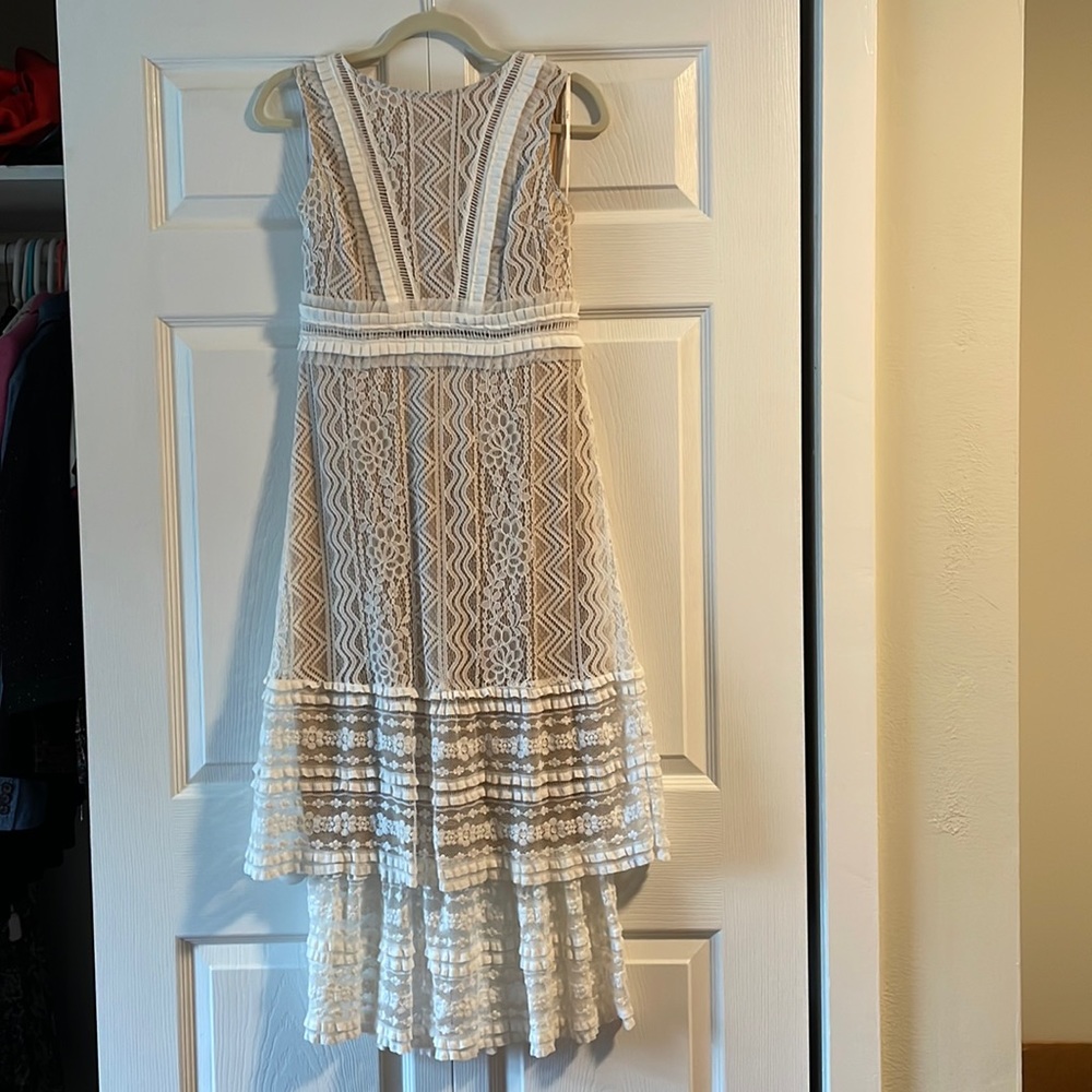 Garden Soirèe white lace sleeveless tiered midi dress